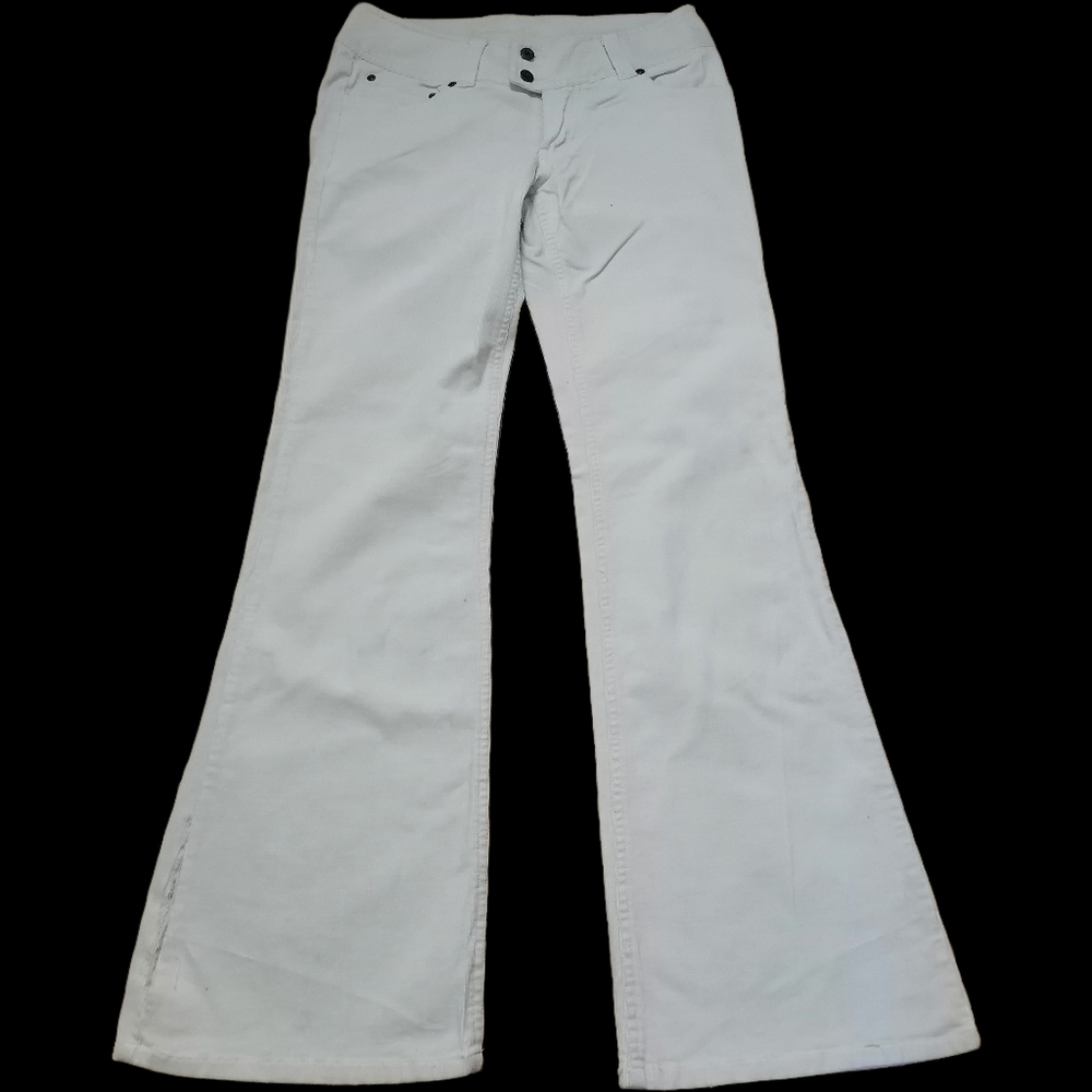 🌟 32"W, blanched almond mid-rise fine corduroy flared trousers by Americ